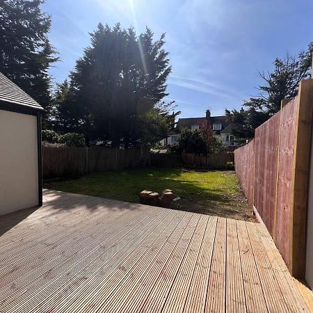 Aparthotel Star London Finchley Road 3-Bed Oasis With Garden Exterior foto