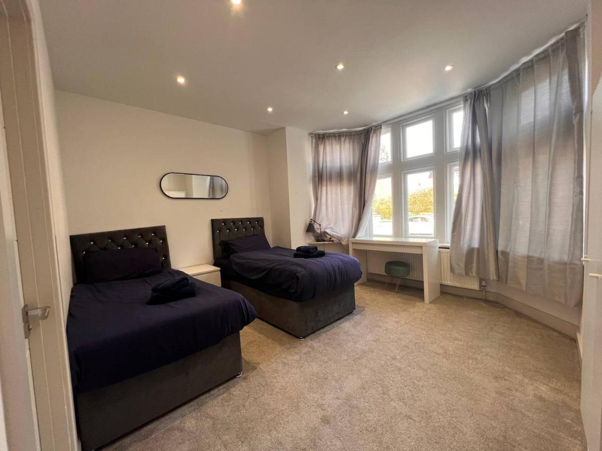 Aparthotel Star London Finchley Road 3-Bed Oasis With Garden Exterior foto