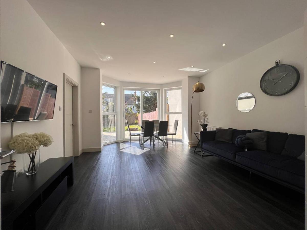 Aparthotel Star London Finchley Road 3-Bed Oasis With Garden Exterior foto