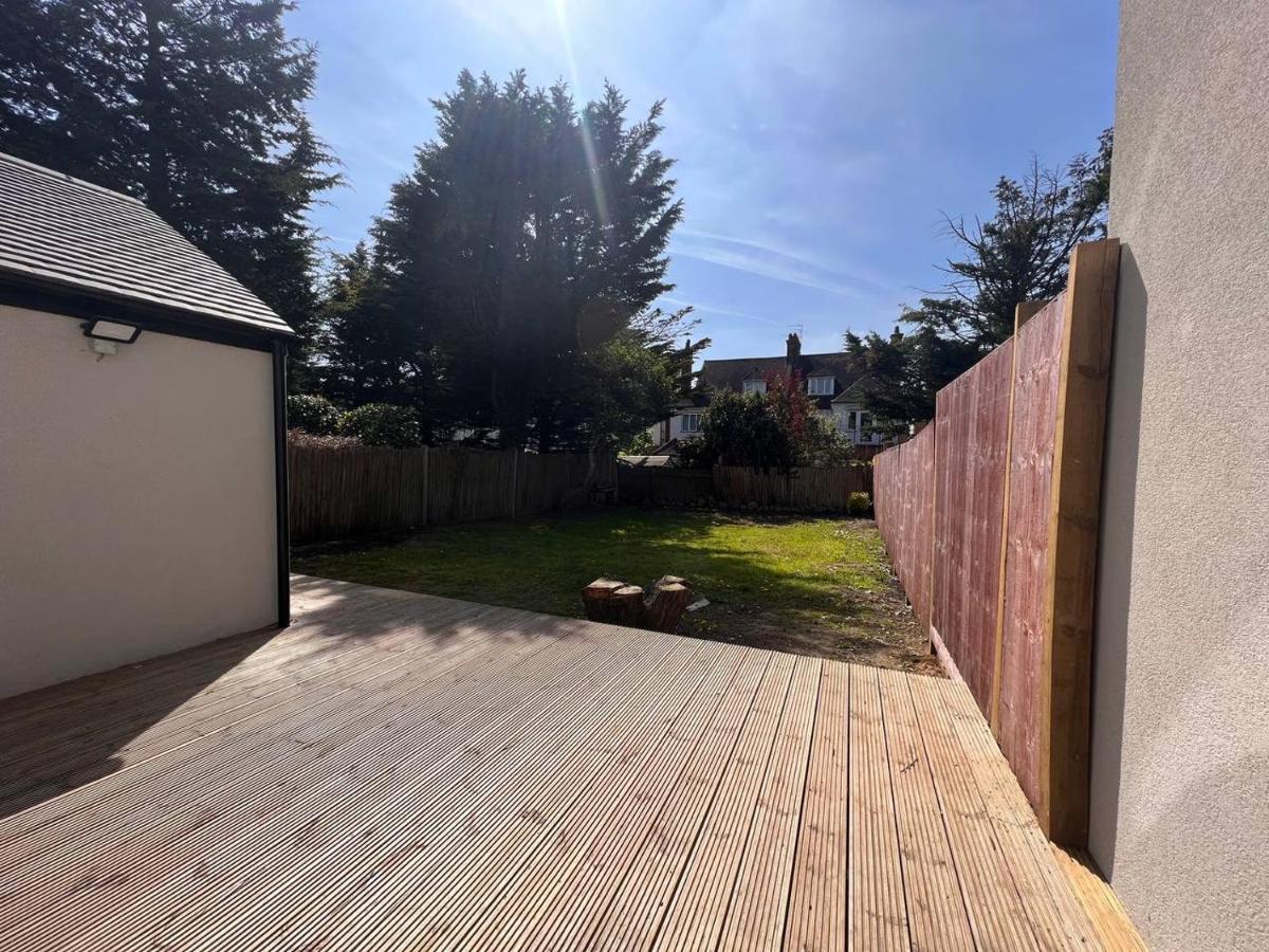 Aparthotel Star London Finchley Road 3-Bed Oasis With Garden Exterior foto